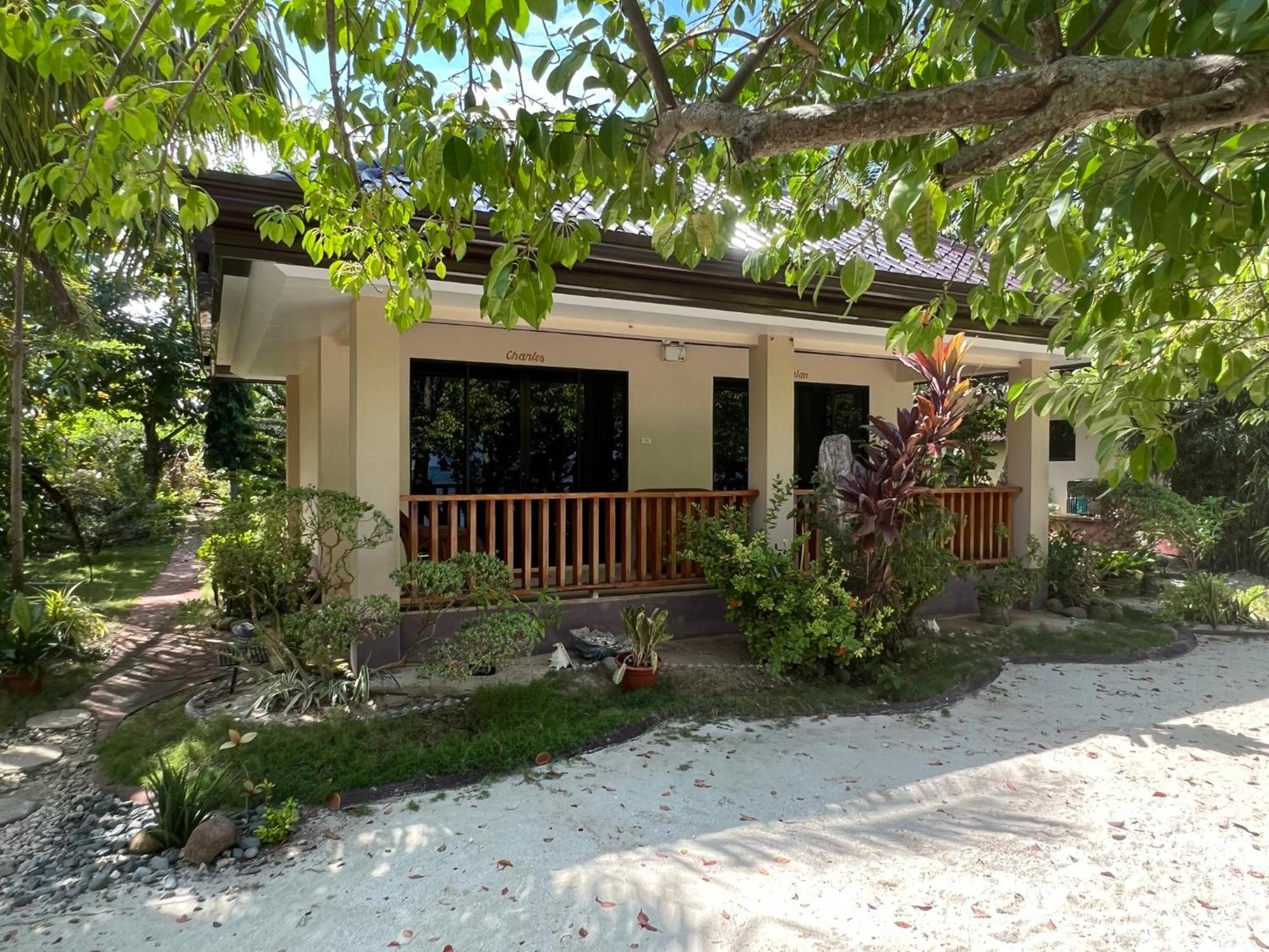 Adayo Cove Resort Siquijor Extérieur photo