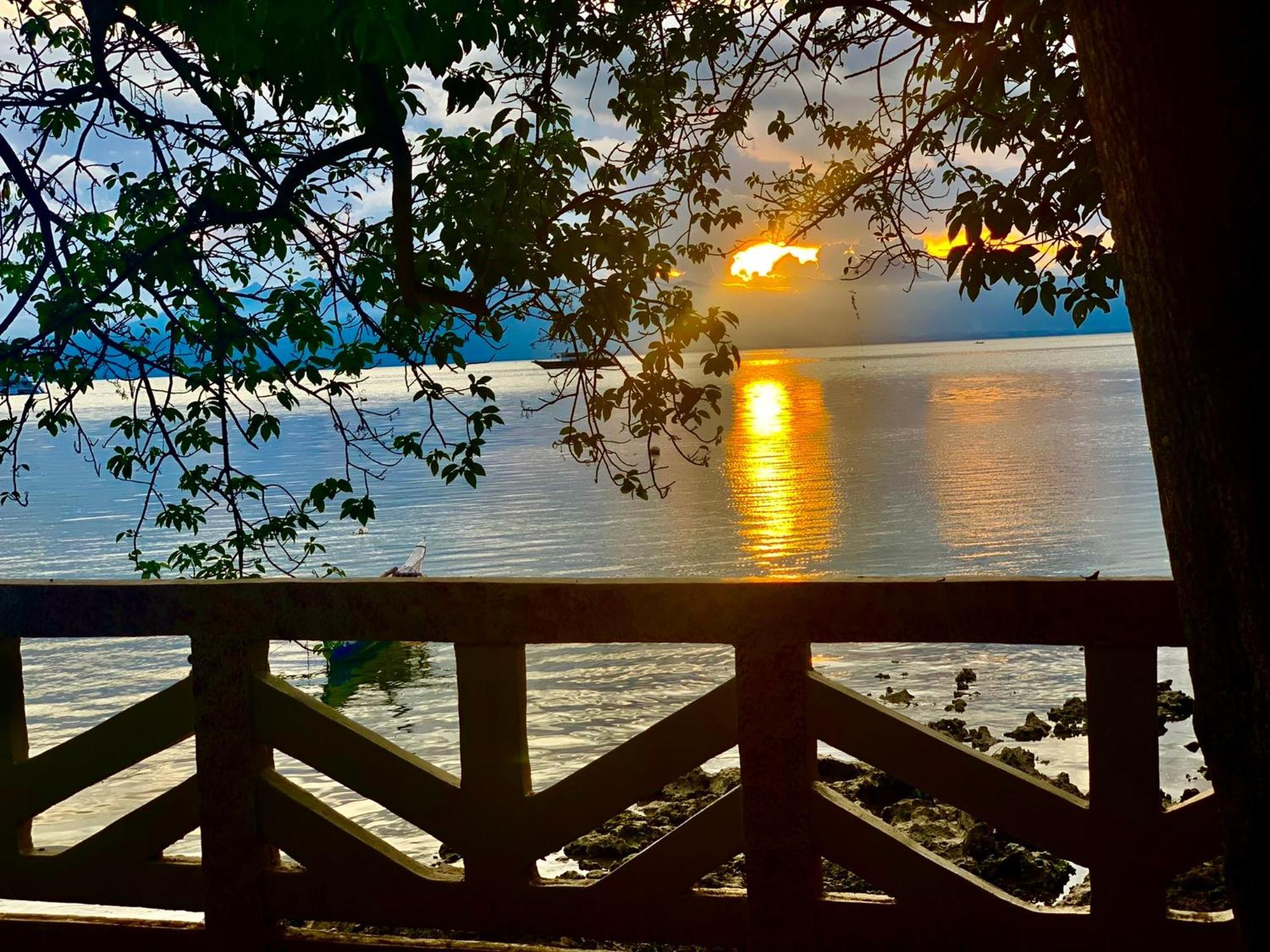 Adayo Cove Resort Siquijor Extérieur photo